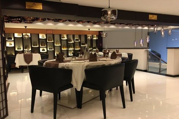 beautiful restaurants in lagos mainland