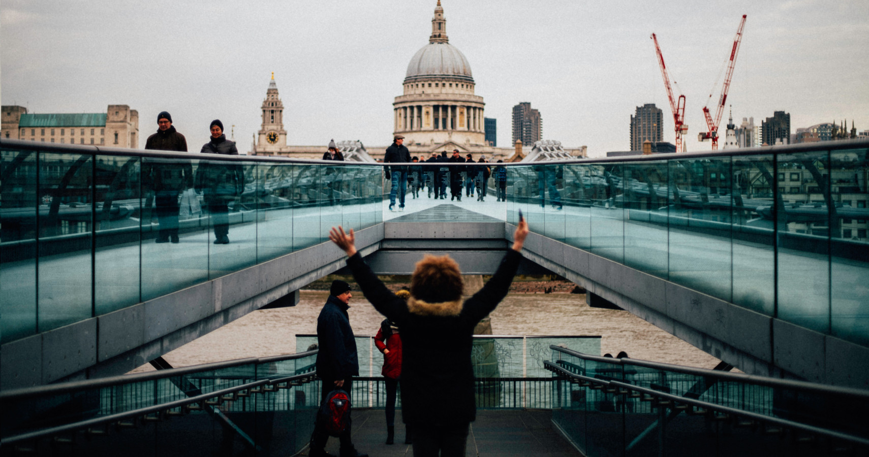 woman travels at last thanks to concierge services